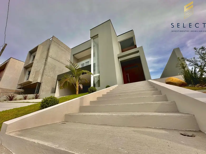 Foto 1 de Casa de Condomínio com 3 quartos à venda, 187m2 em Tomazetti, Santa Maria - RS