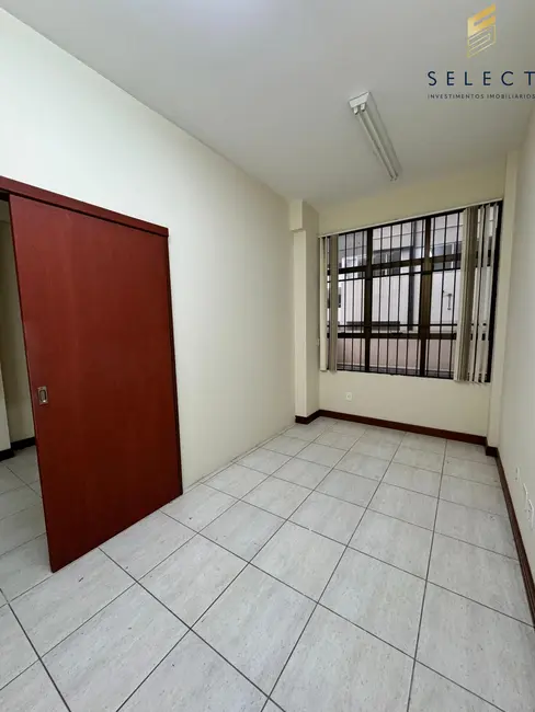Sala Comercial com 1 quarto para alugar, 66m2 em Nossa Senhora das Dores, Santa Maria - RS - imagem 4 Foto 4 de Sala Comercial com 1 quarto para alugar, 66m2 em Nossa Senhora das Dores, Santa Maria - RS