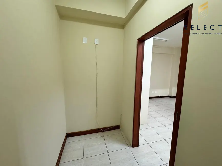 Sala Comercial com 1 quarto para alugar, 66m2 em Nossa Senhora das Dores, Santa Maria - RS - imagem 6 Foto 6 de Sala Comercial com 1 quarto para alugar, 66m2 em Nossa Senhora das Dores, Santa Maria - RS