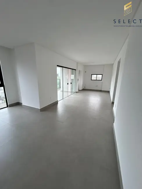 Foto 2 de Apartamento com 2 quartos à venda, 94m2 em Itapema - SC