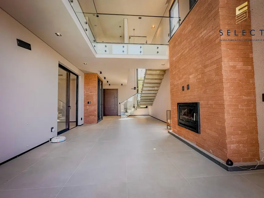 Foto 5 de Casa de Condomínio com 3 quartos à venda, 217m2 em Tomazetti, Santa Maria - RS