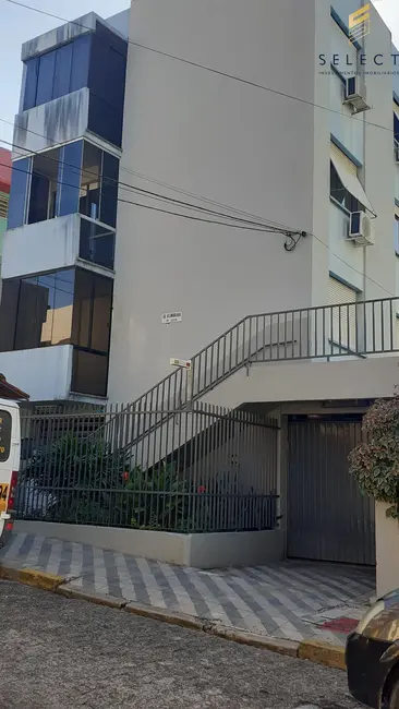 Foto 1 de Apartamento com 2 quartos à venda, 79m2 em Centro, Santa Maria - RS