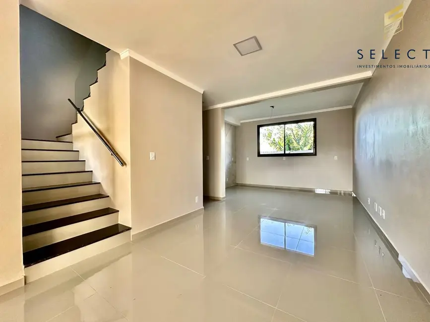 Casa com 3 quartos à venda, 146m2 em Camobi, Santa Maria - RS - imagem 5 Foto 5 de Casa com 3 quartos à venda, 146m2 em Camobi, Santa Maria - RS