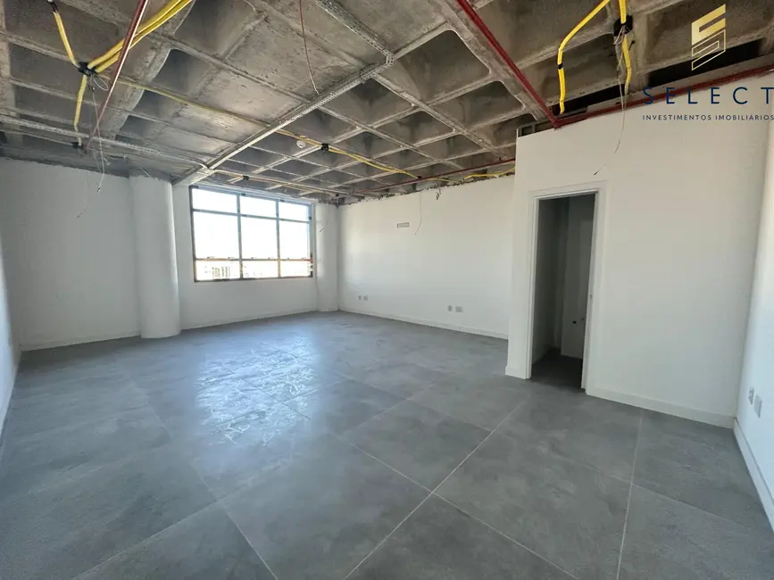 Sala Comercial com 1 quarto à venda, 50m2 em Centro, Santa Maria - RS - imagem 4 Foto 4 de Sala Comercial com 1 quarto à venda, 50m2 em Centro, Santa Maria - RS