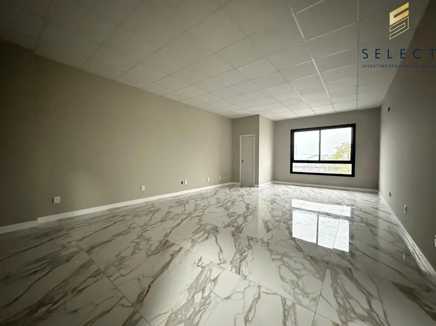 Foto 1 de Sala Comercial com 1 quarto para alugar, 42m2 em Camobi, Santa Maria - RS