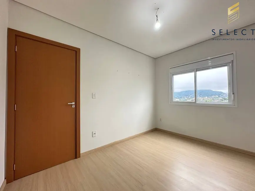 Foto 9 de Apartamento com 2 quartos à venda, 67m2 em Presidente João Goulart, Santa Maria - RS