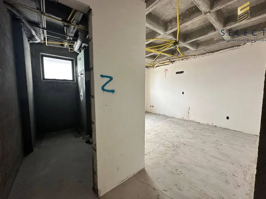 Foto 8 de Apartamento com 3 quartos à venda, 193m2 em Nossa Senhora Medianeira, Santa Maria - RS