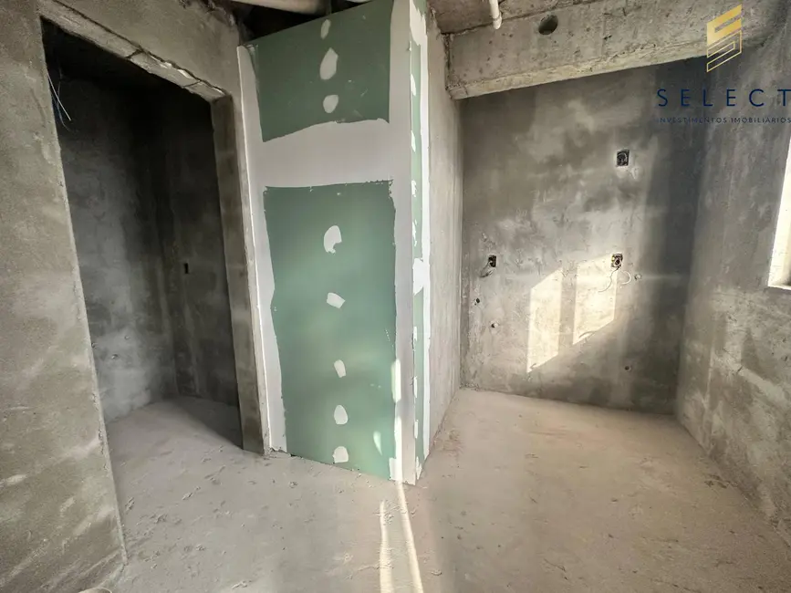 Foto 4 de Apartamento com 3 quartos à venda, 193m2 em Nossa Senhora Medianeira, Santa Maria - RS