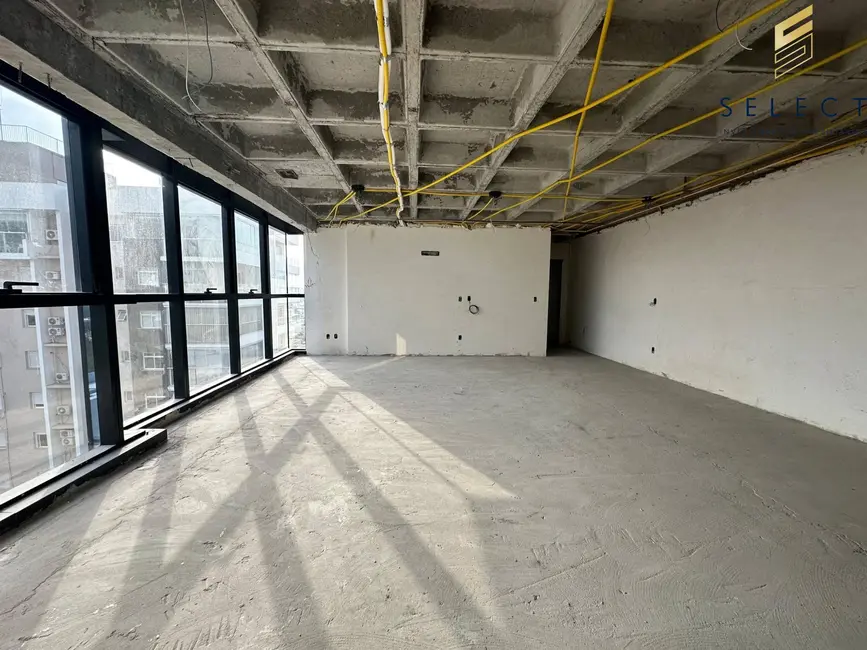 Foto 2 de Apartamento com 3 quartos à venda, 193m2 em Nossa Senhora Medianeira, Santa Maria - RS