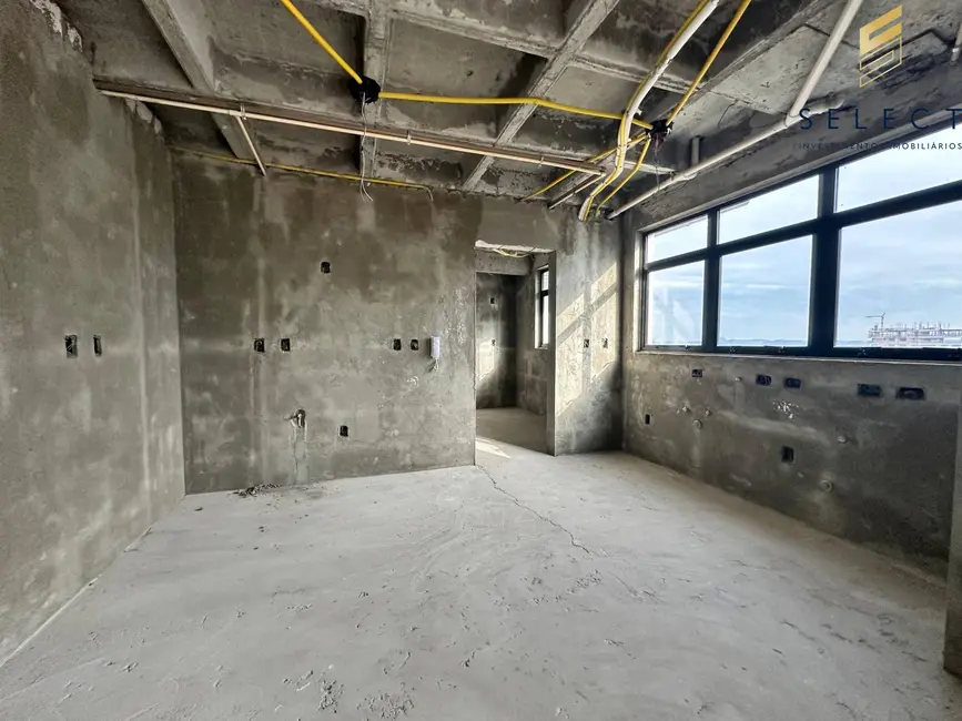 Foto 3 de Apartamento com 3 quartos à venda, 193m2 em Nossa Senhora Medianeira, Santa Maria - RS