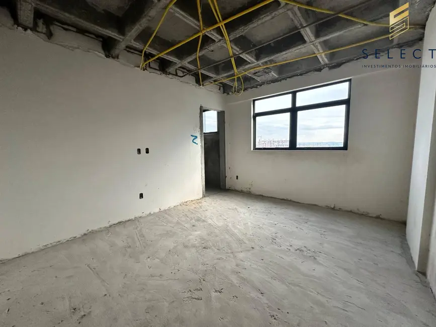 Foto 6 de Apartamento com 3 quartos à venda, 193m2 em Nossa Senhora Medianeira, Santa Maria - RS