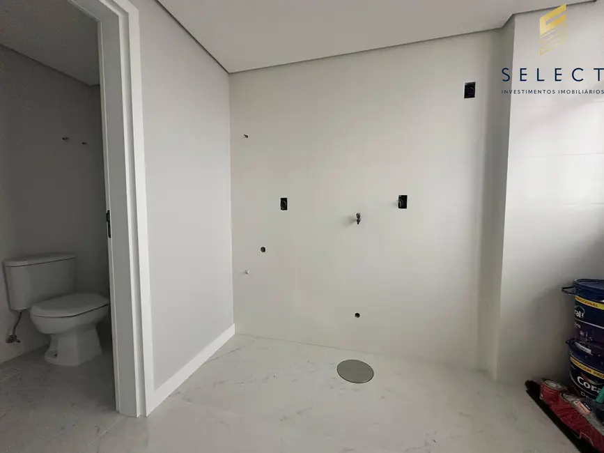 Foto 4 de Apartamento com 3 quartos à venda, 194m2 em Nossa Senhora Medianeira, Santa Maria - RS