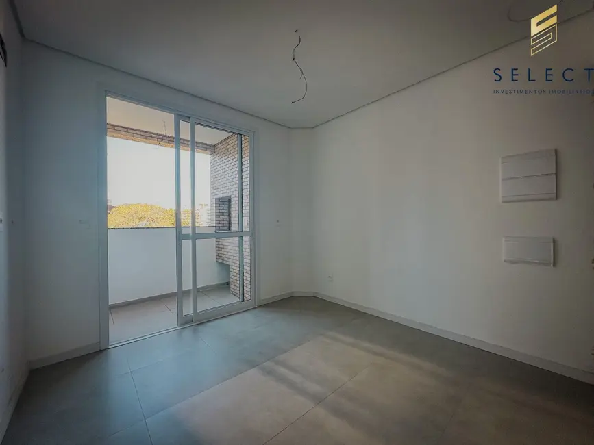 Foto 2 de Apartamento com 2 quartos à venda, 70m2 em Nossa Senhora de Lourdes, Santa Maria - RS