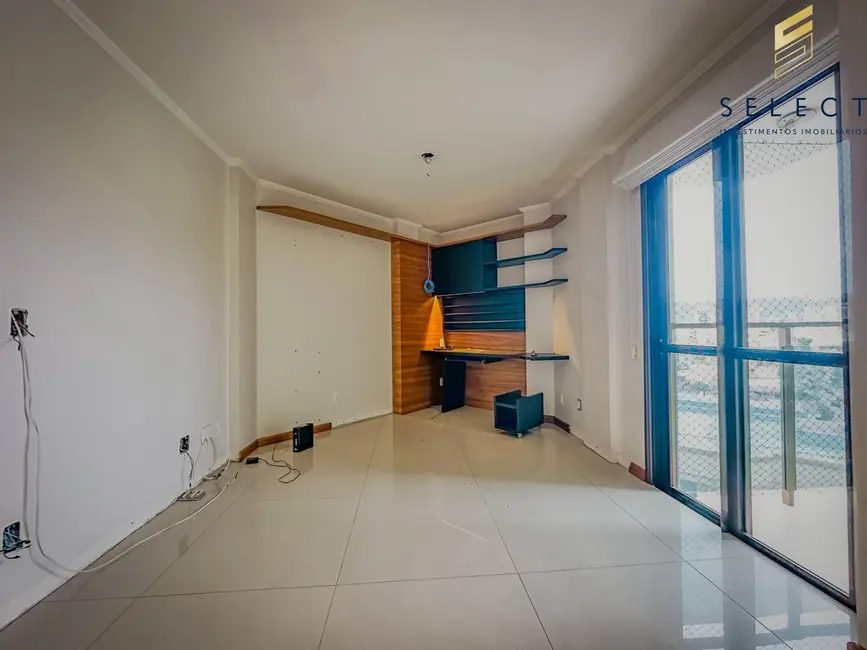 Foto 6 de Apartamento com 3 quartos à venda, 180m2 em Nossa Senhora Medianeira, Santa Maria - RS