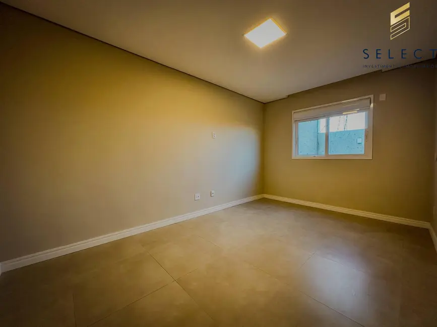 Casa com 3 quartos à venda, 203m2 em Camobi, Santa Maria - RS - imagem 7 Foto 7 de Casa com 3 quartos à venda, 203m2 em Camobi, Santa Maria - RS