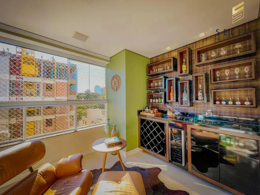 Foto 5 de Apartamento com 3 quartos à venda, 140m2 em Nossa Senhora de Lourdes, Santa Maria - RS