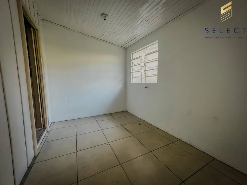 Casa com 2 quartos para alugar, 80m2 em Nossa Senhora das Dores, Santa Maria - RS - imagem 4 Foto 4 de Casa com 2 quartos para alugar, 80m2 em Nossa Senhora das Dores, Santa Maria - RS