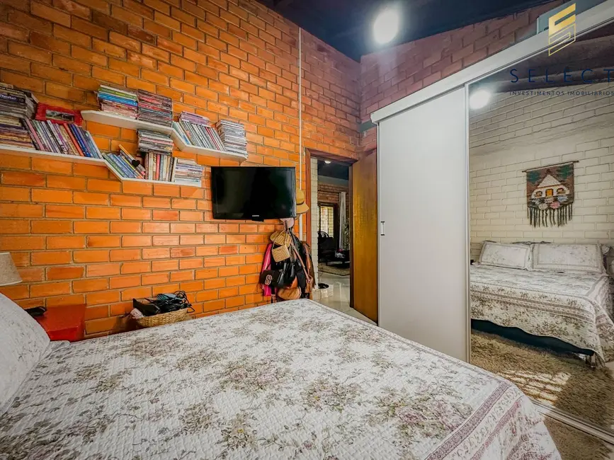 Casa com 3 quartos à venda, 142m2 em Itaara - RS - imagem 8 Foto 8 de Casa com 3 quartos à venda, 142m2 em Itaara - RS