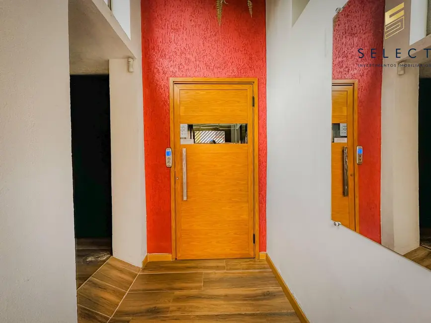 Sala Comercial com 1 quarto para alugar, 13m2 em Nossa Senhora de Fátima, Santa Maria - RS - imagem 3 Foto 3 de Sala Comercial com 1 quarto para alugar, 13m2 em Nossa Senhora de Fátima, Santa Maria - RS