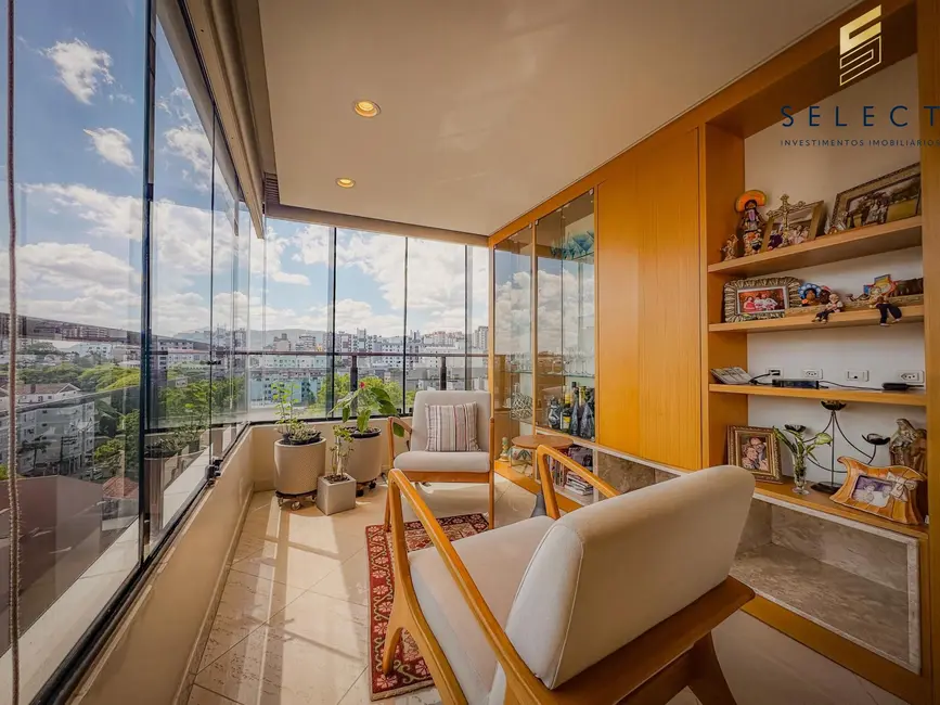 Cobertura com 3 quartos à venda, 258m2 em Centro, Santa Maria - RS - imagem 1 Foto 1 de Cobertura com 3 quartos à venda, 258m2 em Centro, Santa Maria - RS