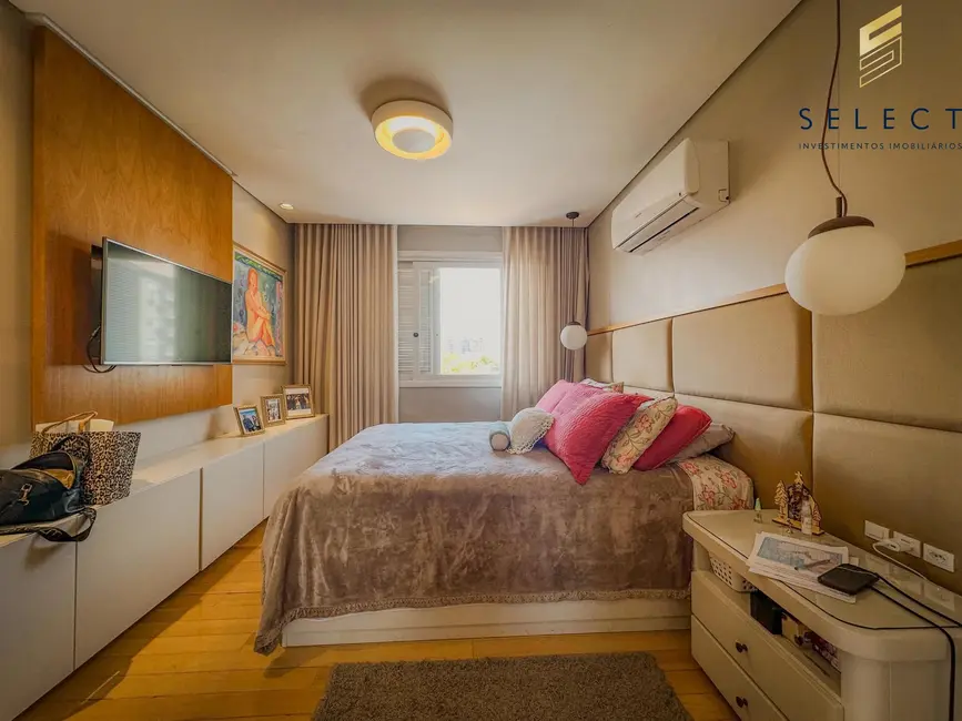 Cobertura com 3 quartos à venda, 258m2 em Centro, Santa Maria - RS - imagem 9 Foto 9 de Cobertura com 3 quartos à venda, 258m2 em Centro, Santa Maria - RS