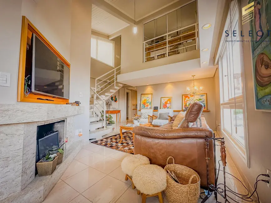 Cobertura com 3 quartos à venda, 258m2 em Centro, Santa Maria - RS - imagem 4 Foto 4 de Cobertura com 3 quartos à venda, 258m2 em Centro, Santa Maria - RS