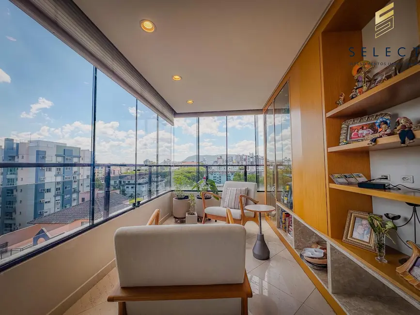 Cobertura com 3 quartos à venda, 258m2 em Centro, Santa Maria - RS - imagem 2 Foto 2 de Cobertura com 3 quartos à venda, 258m2 em Centro, Santa Maria - RS