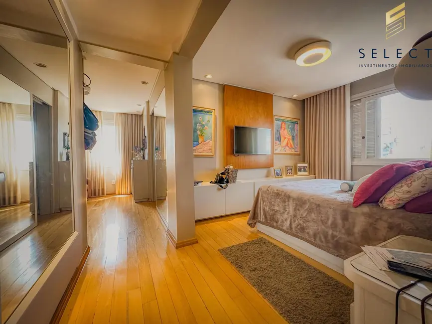 Cobertura com 3 quartos à venda, 258m2 em Centro, Santa Maria - RS - imagem 8 Foto 8 de Cobertura com 3 quartos à venda, 258m2 em Centro, Santa Maria - RS