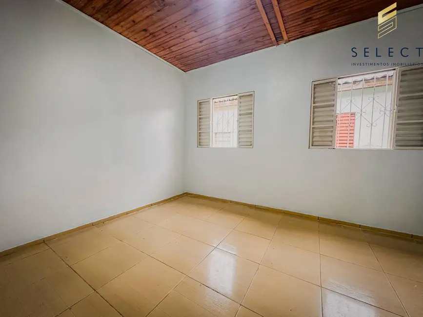 Casa com 2 quartos para alugar, 80m2 em Pinheiro Machado, Santa Maria - RS - imagem 3 Foto 3 de Casa com 2 quartos para alugar, 80m2 em Pinheiro Machado, Santa Maria - RS