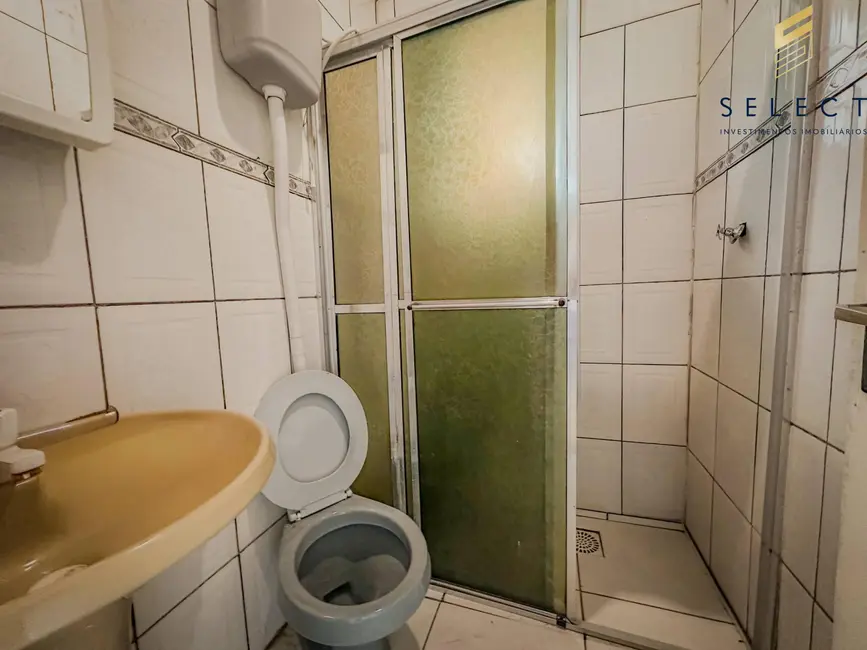 Casa com 2 quartos para alugar, 80m2 em Pinheiro Machado, Santa Maria - RS - imagem 4 Foto 4 de Casa com 2 quartos para alugar, 80m2 em Pinheiro Machado, Santa Maria - RS