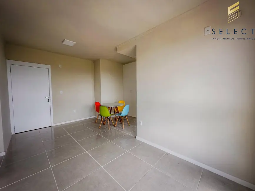 Foto 5 de Apartamento com 2 quartos à venda, 49m2 em Nossa Senhora Medianeira, Santa Maria - RS