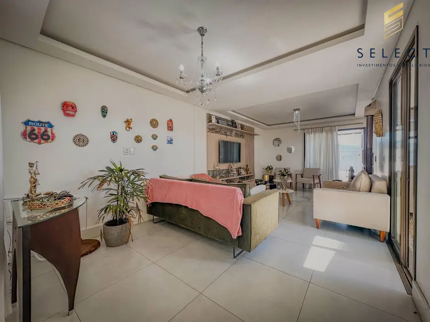 Foto 3 de Casa com 3 quartos à venda, 131m2 em São José, Santa Maria - RS