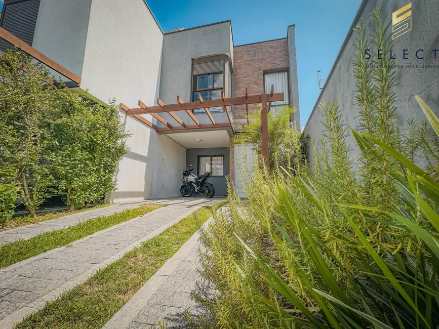 Foto 1 de Casa com 3 quartos à venda, 131m2 em São José, Santa Maria - RS