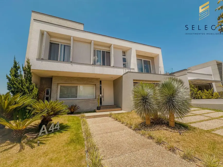 Foto 2 de Casa de Condomínio com 4 quartos à venda, 321m2 em Tomazetti, Santa Maria - RS