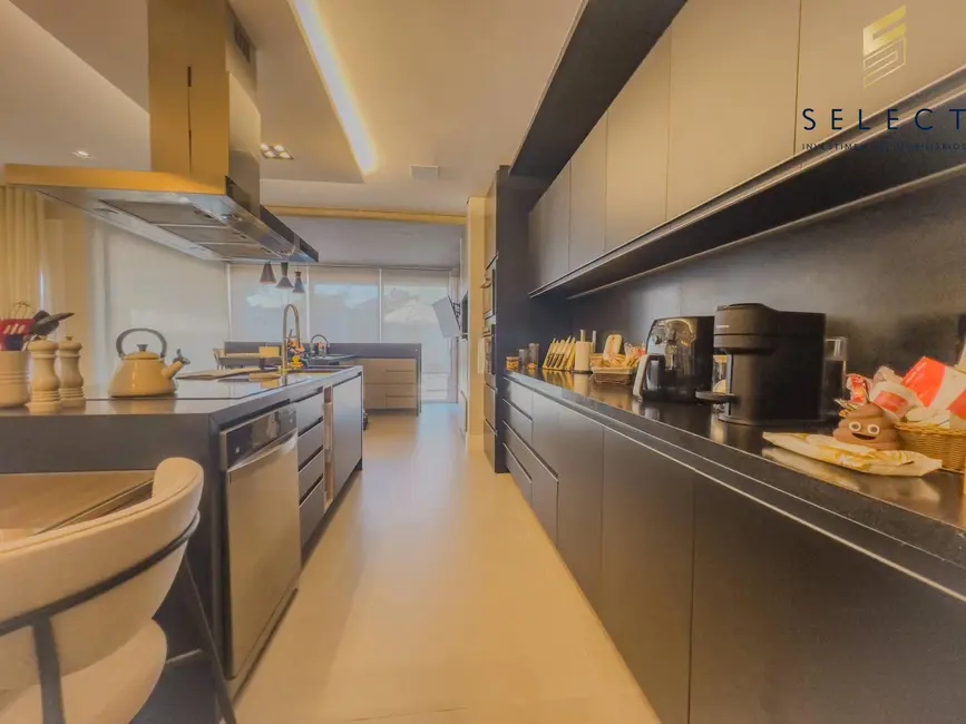 Foto 6 de Casa de Condomínio com 4 quartos à venda, 321m2 em Tomazetti, Santa Maria - RS