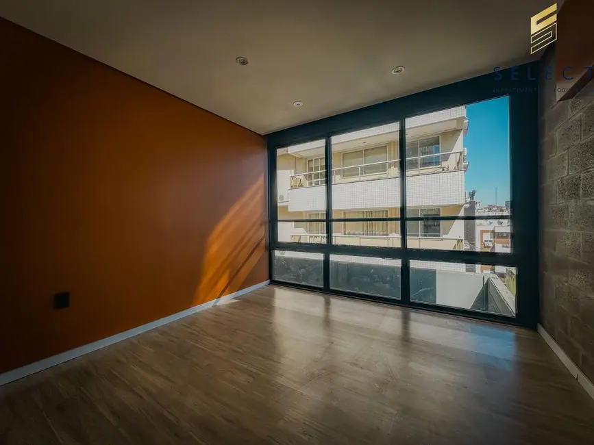 Foto 9 de Sala Comercial com 5 quartos para alugar, 233m2 em Nossa Senhora de Fátima, Santa Maria - RS