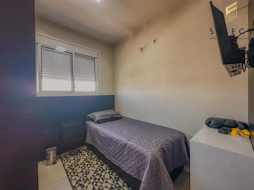 Foto 8 de Apartamento com 3 quartos à venda, 60m2 em Nossa Senhora Medianeira, Santa Maria - RS
