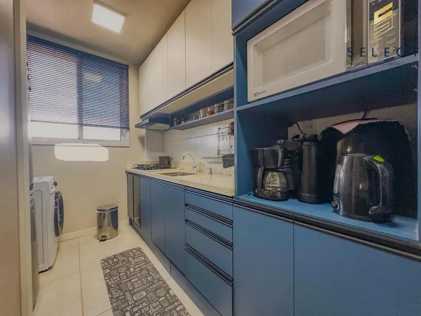 Foto 3 de Apartamento com 3 quartos à venda, 60m2 em Nossa Senhora Medianeira, Santa Maria - RS