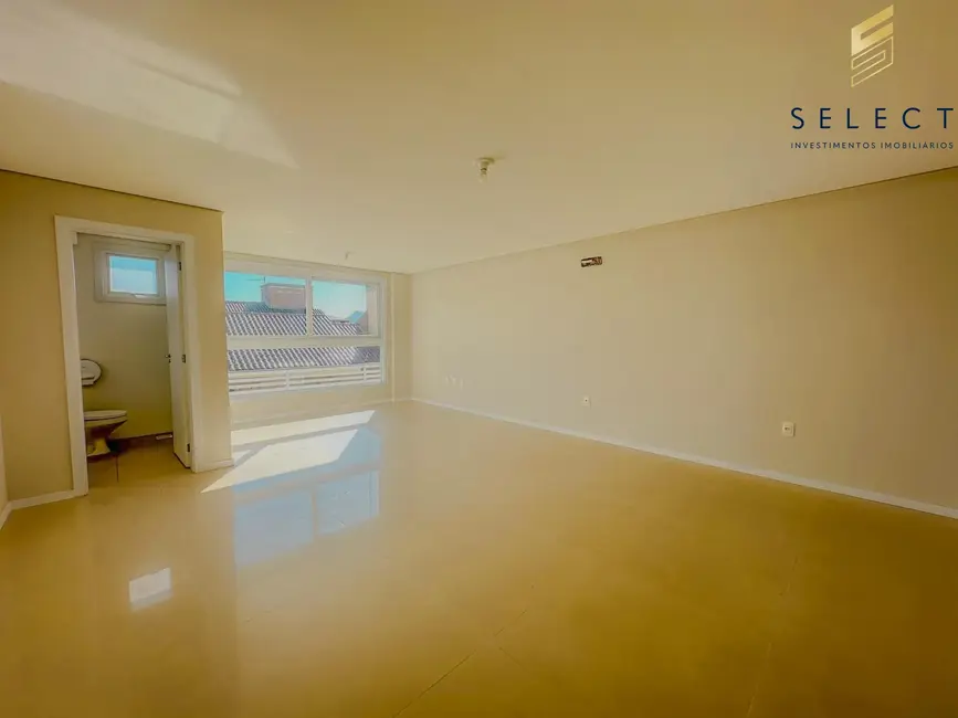 Foto 2 de Sala Comercial com 1 quarto para alugar, 35m2 em Camobi, Santa Maria - RS