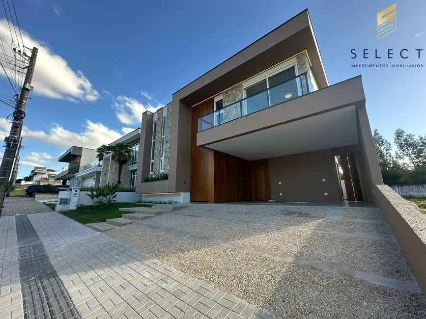 Foto 2 de Casa com 4 quartos à venda, 265m2 em Camobi, Santa Maria - RS