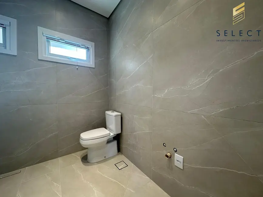Foto 9 de Casa com 4 quartos à venda, 265m2 em Camobi, Santa Maria - RS