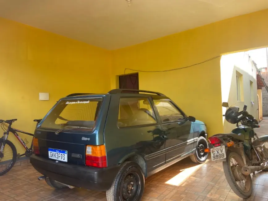 Foto 2 de Casa com 3 quartos à venda, 232m2 em Entre Rios De Minas - MG
