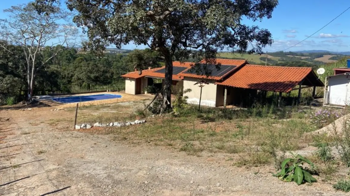 Foto 2 de Sítio / Rancho com 2 quartos para alugar em Entre Rios De Minas - MG