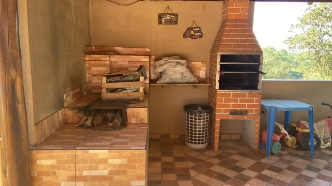 Foto 5 de Sítio / Rancho com 2 quartos à venda em Entre Rios De Minas - MG