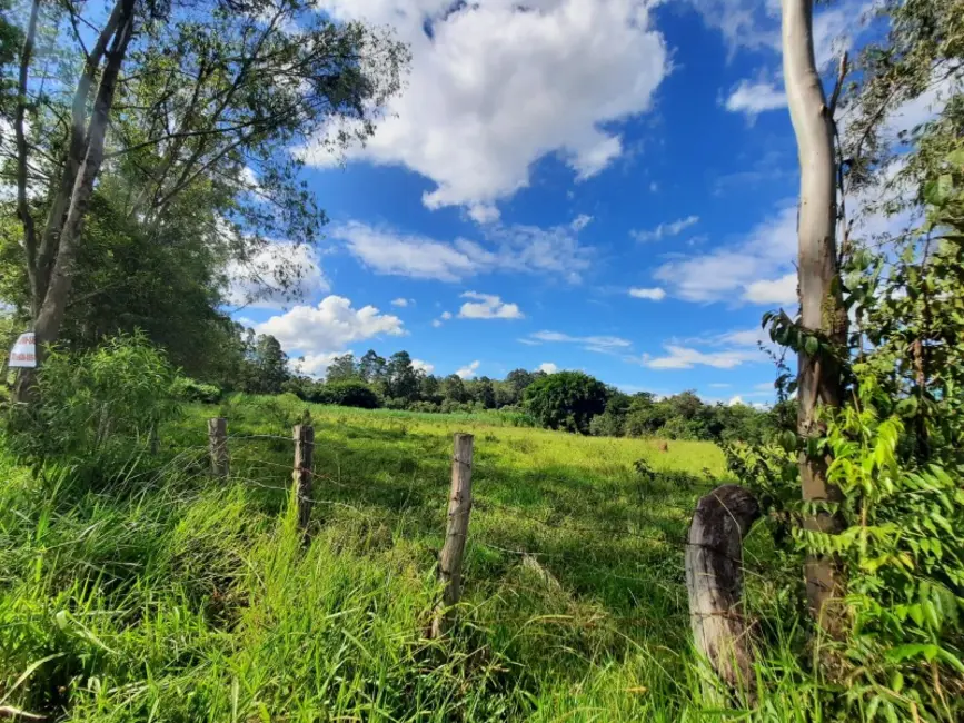 Foto 6 de Terreno / Lote à venda, 27000m2 em Entre Rios De Minas - MG