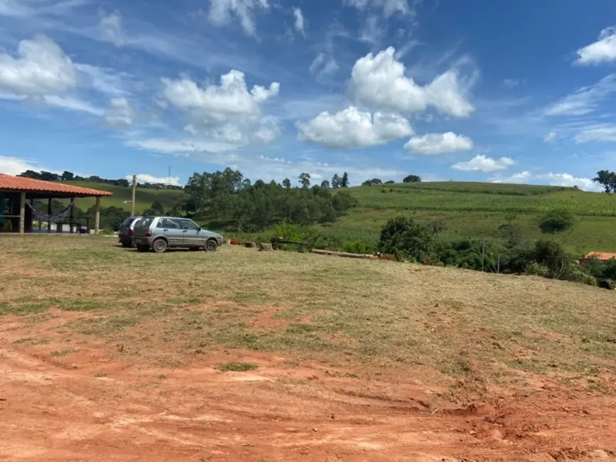 Foto 3 de Chácara com 3 quartos à venda, 2800m2 em Entre Rios De Minas - MG
