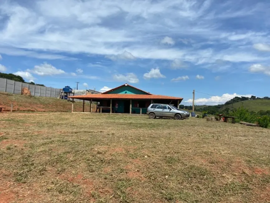 Foto 5 de Chácara com 3 quartos à venda, 2800m2 em Entre Rios De Minas - MG