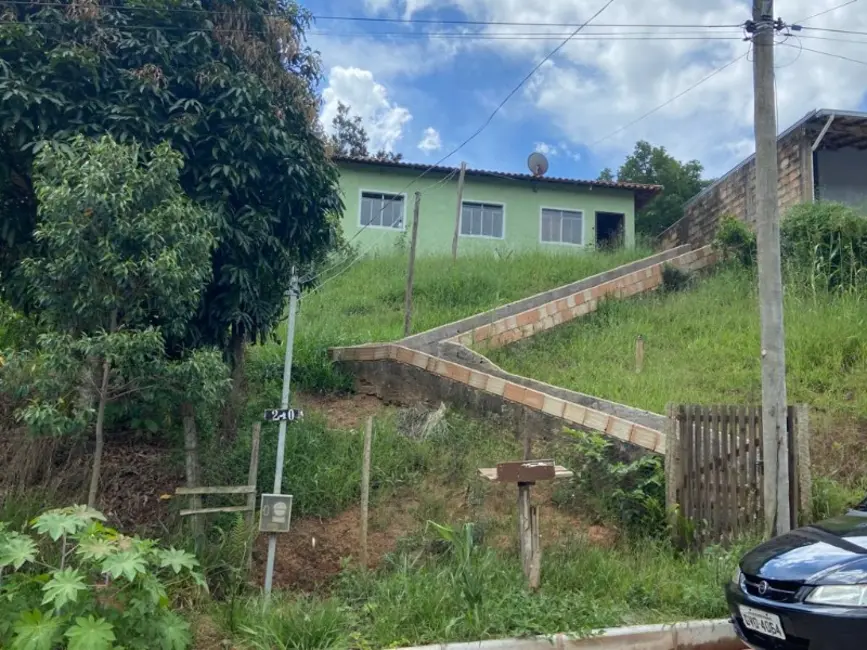 Foto 1 de Casa com 2 quartos à venda, 60m2 em Desterro De Entre Rios - MG