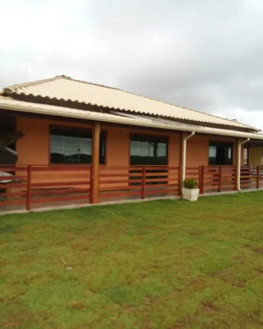Foto 9 de Sítio / Rancho com 4 quartos à venda, 380m2 em Entre Rios De Minas - MG