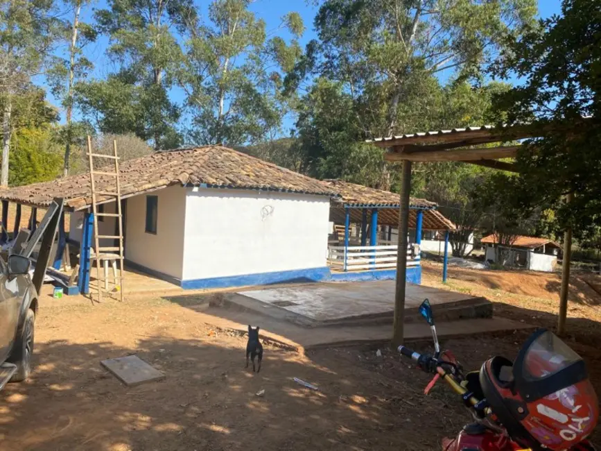 Foto 2 de Fazenda / Haras com 3 quartos à venda em Desterro De Entre Rios - MG